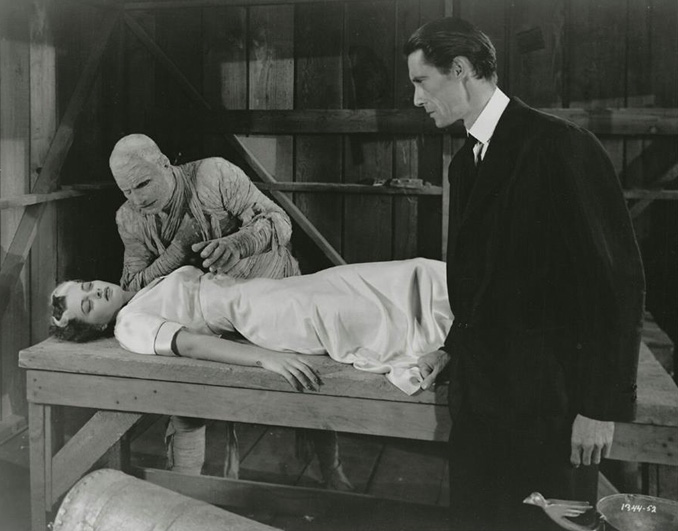 John Carradine, Lon Chaney Jr., and Ramsay Ames in "The Mummy's Ghost" (1944)